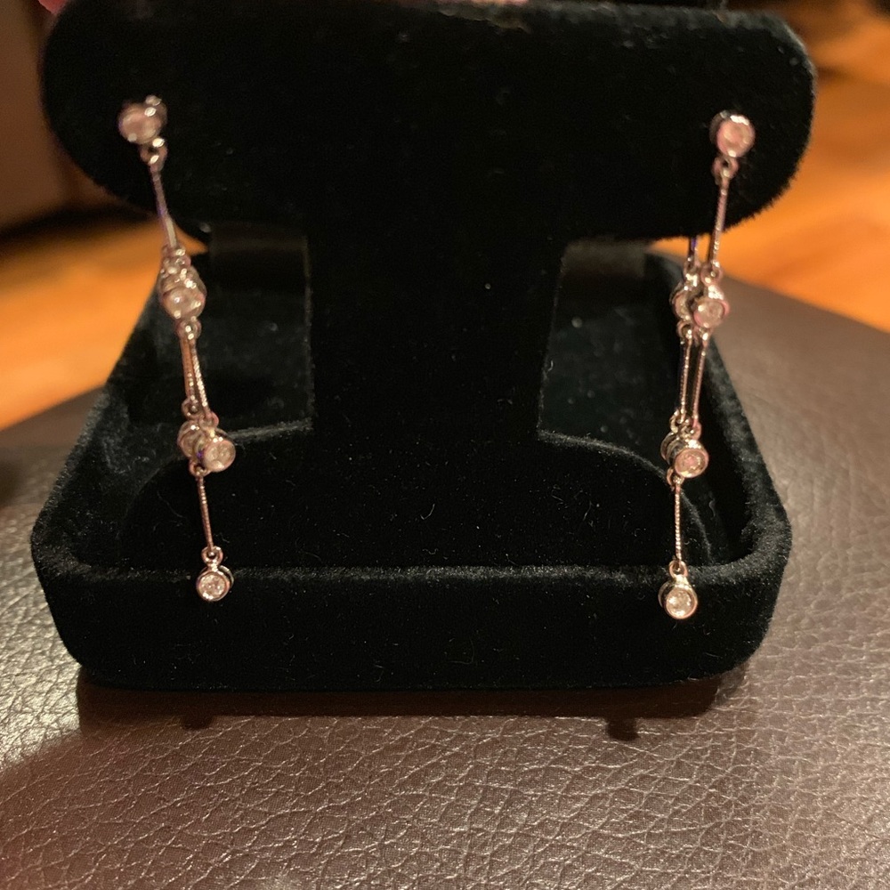 18k White gold diamond dangle Earrings